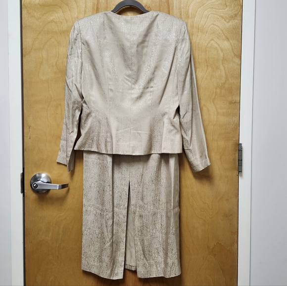 Adrianna Papell Size 10 Vintage Silk Skirt Suit Set Champagne Formal Midi READ - Picture 2 of 11